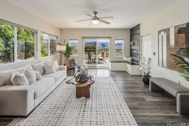 3376 Ala Laulani Street, Honolulu, HI 96818