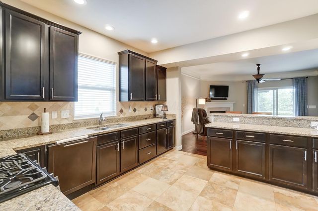 1373 Pinnacle Club Drive, Grove City, OH 43123