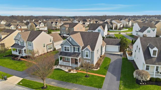 1373 Pinnacle Club Drive, Grove City, OH 43123