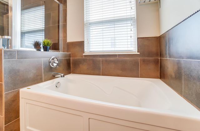 1373 Pinnacle Club Drive, Grove City, OH 43123
