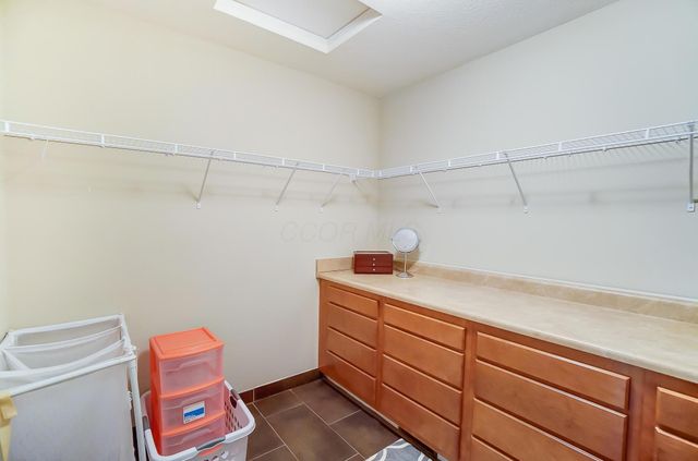 1373 Pinnacle Club Drive, Grove City, OH 43123