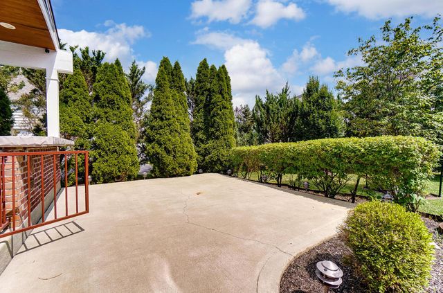 1373 Pinnacle Club Drive, Grove City, OH 43123