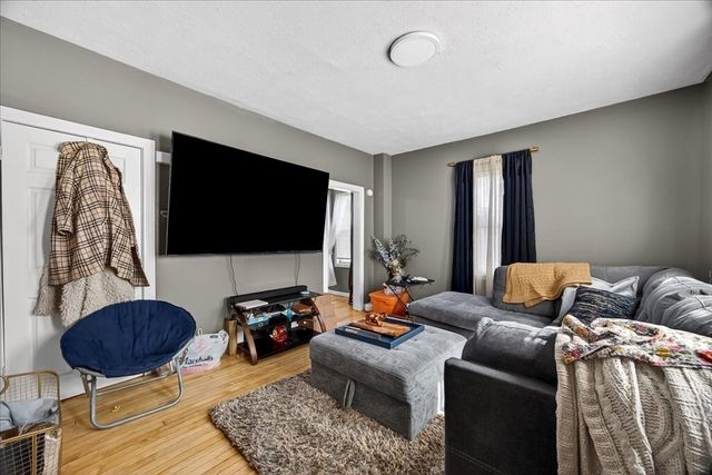 15-17 Market St, Brockton, MA 02301