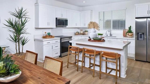 1806 Mountain Laurel Road, San Marcos, CA 92078