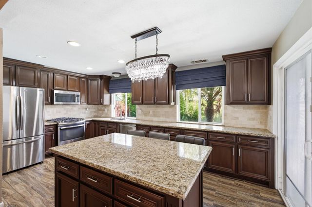 8735 N Cedar Avenue # 151, Fresno, CA 93720