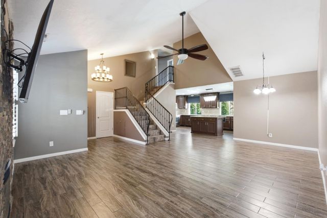 8735 N Cedar Avenue # 151, Fresno, CA 93720