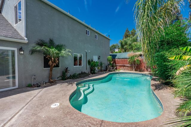 8735 N Cedar Avenue # 151, Fresno, CA 93720