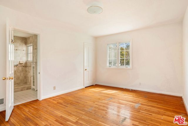 1015 San Vicente Boulevard, Santa Monica, CA 90402