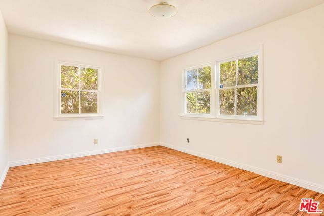 1015 San Vicente Boulevard, Santa Monica, CA 90402
