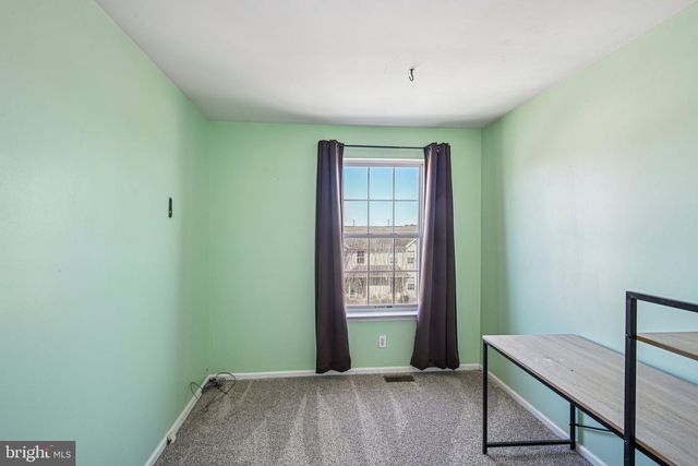 32 MILL STREAM RD, Pine Hill, NJ 08021