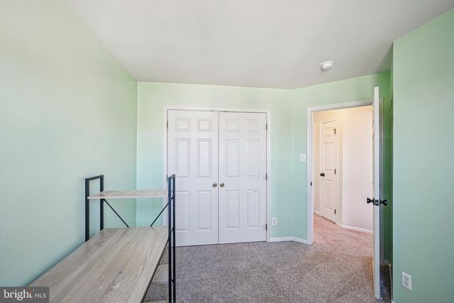 32 MILL STREAM RD, Pine Hill, NJ 08021