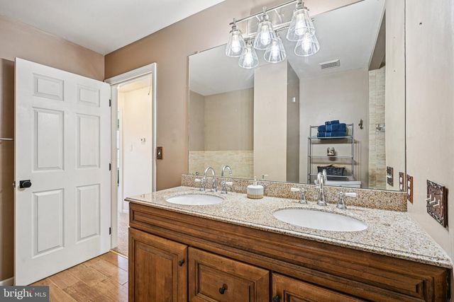 32 MILL STREAM RD, Pine Hill, NJ 08021