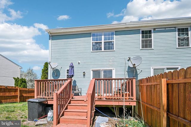 32 MILL STREAM RD, Pine Hill, NJ 08021