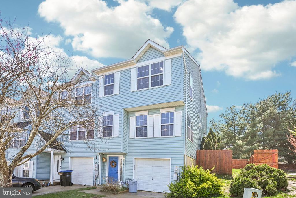 32 MILL STREAM RD, Pine Hill, NJ 08021
