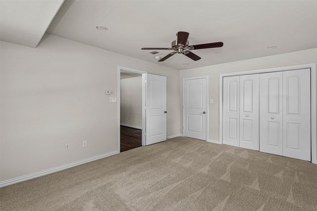 624 E Ellen Avenue, Hurst, TX 76053
