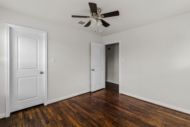 624 E Ellen Avenue, Hurst, TX 76053