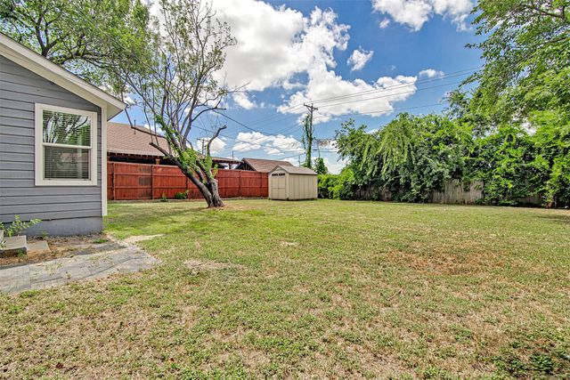 624 E Ellen Avenue, Hurst, TX 76053