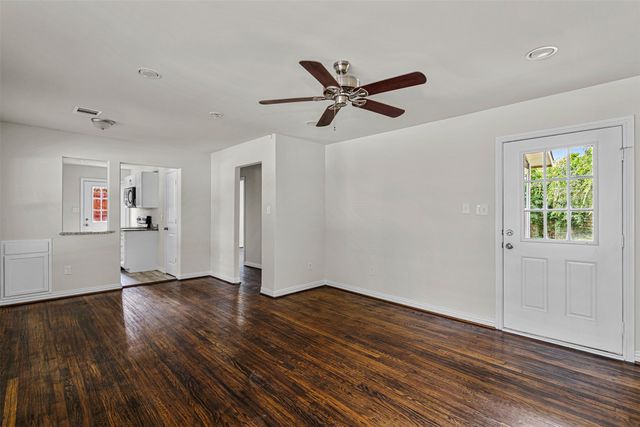 624 E Ellen Avenue, Hurst, TX 76053