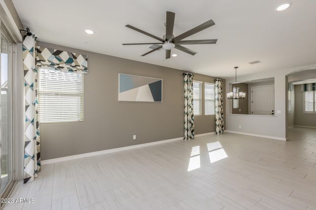 15292 W LINDEN Street, Goodyear, AZ 85338