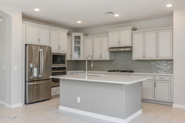 15292 W LINDEN Street, Goodyear, AZ 85338