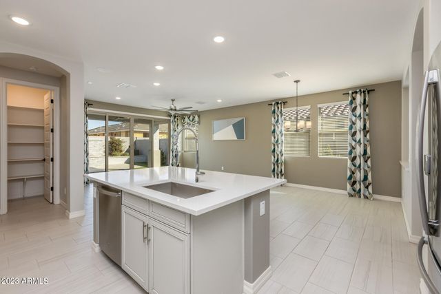 15292 W LINDEN Street, Goodyear, AZ 85338