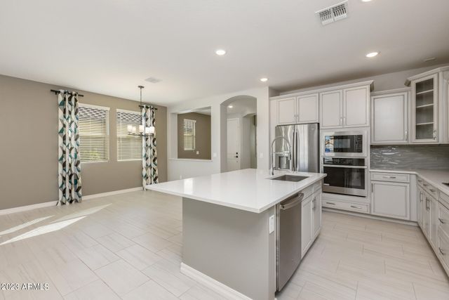 15292 W LINDEN Street, Goodyear, AZ 85338