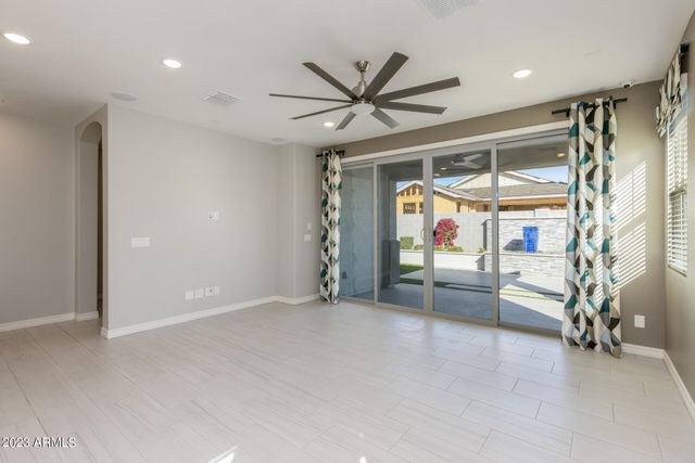 15292 W LINDEN Street, Goodyear, AZ 85338