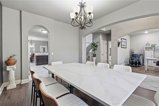 1661 S Coopers Cove Street, Fayetteville, AR 72701