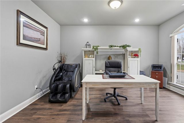 1661 S Coopers Cove Street, Fayetteville, AR 72701