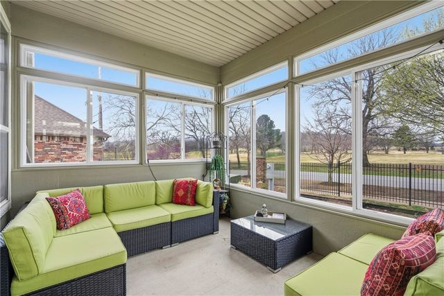 1661 S Coopers Cove Street, Fayetteville, AR 72701