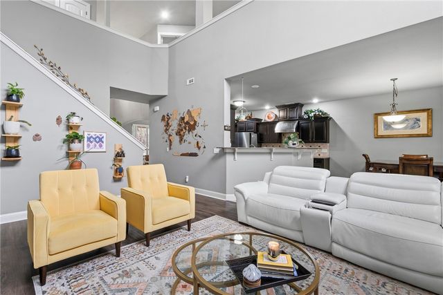 1661 S Coopers Cove Street, Fayetteville, AR 72701