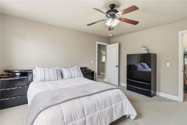 1661 S Coopers Cove Street, Fayetteville, AR 72701