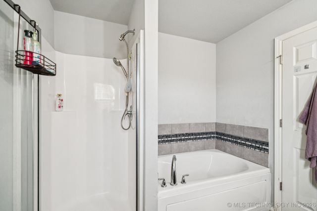 5752 E 147th Street S, Bixby, OK 74008