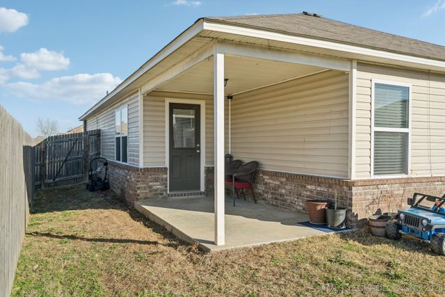 5752 E 147th Street S, Bixby, OK 74008