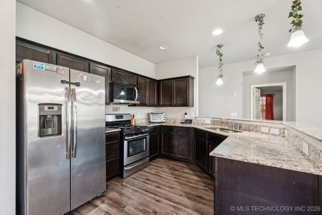 5752 E 147th Street S, Bixby, OK 74008