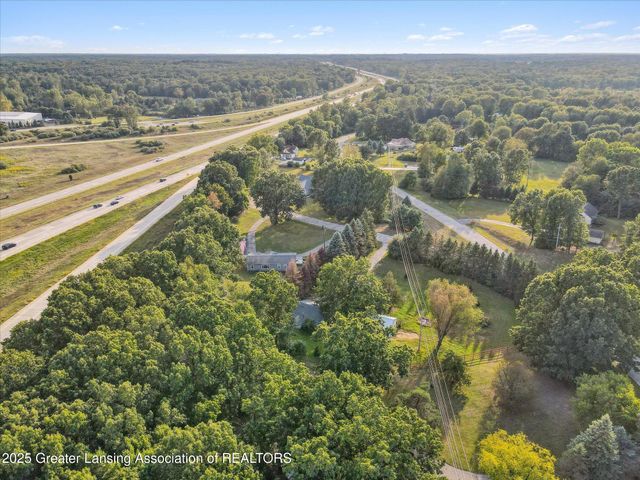 9991 W Stoll Road, Haslett, MI 48840