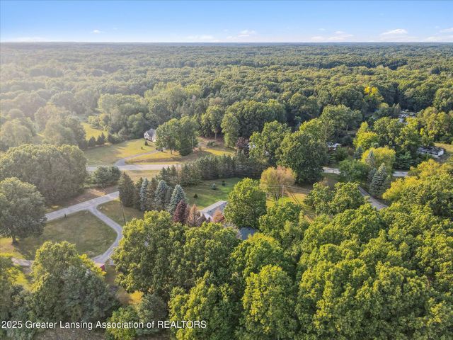 9991 W Stoll Road, Haslett, MI 48840