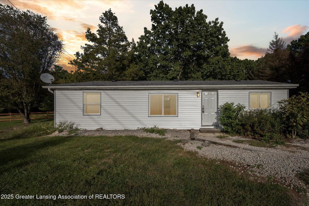 9991 W Stoll Road, Haslett, MI 48840