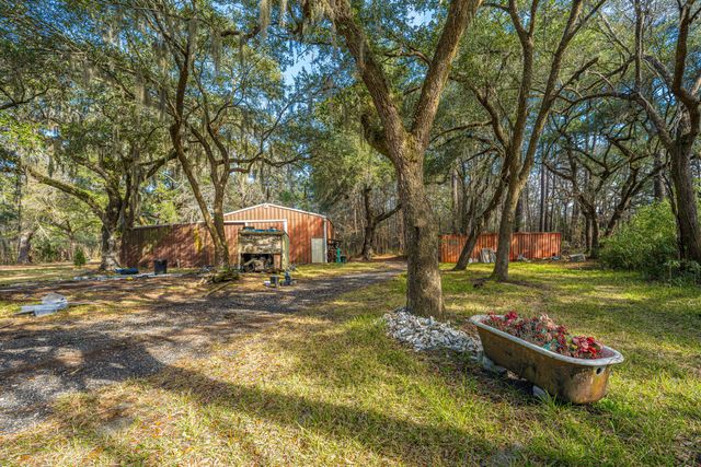 4107 Davison Road, Ravenel, SC 29470