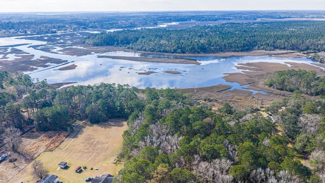 4107 Davison Road, Ravenel, SC 29470