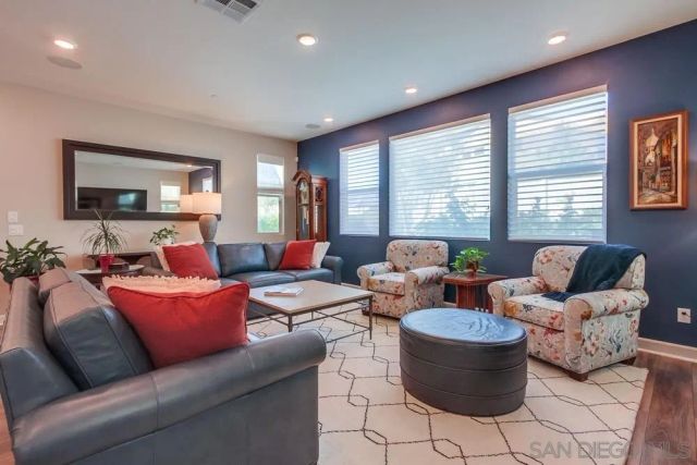 1933 Pascal Ct, Escondido, CA 92026