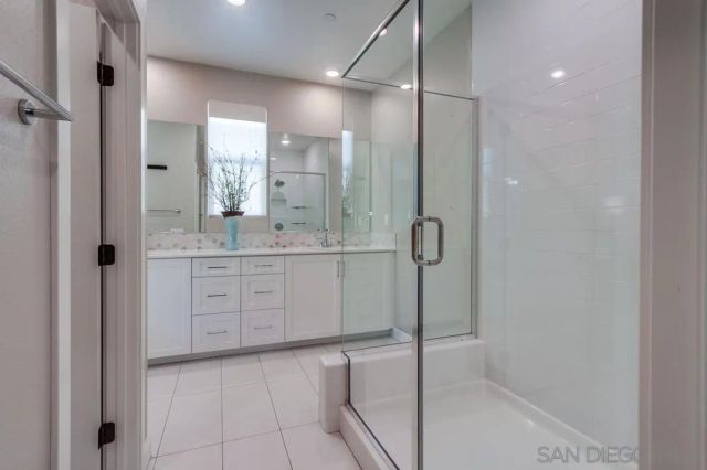 1933 Pascal Ct, Escondido, CA 92026