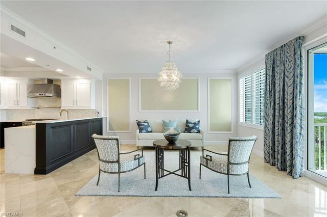 275 Indies WAY 503, Naples, FL 34110