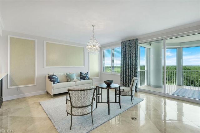 275 Indies WAY 503, Naples, FL 34110
