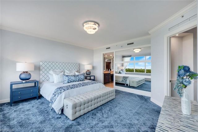 275 Indies WAY 503, Naples, FL 34110