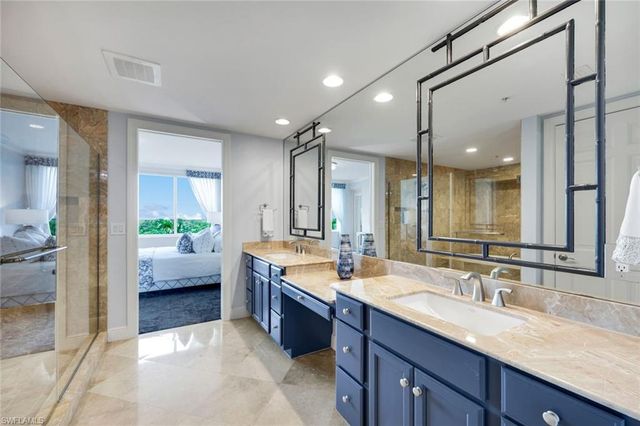 275 Indies WAY 503, Naples, FL 34110