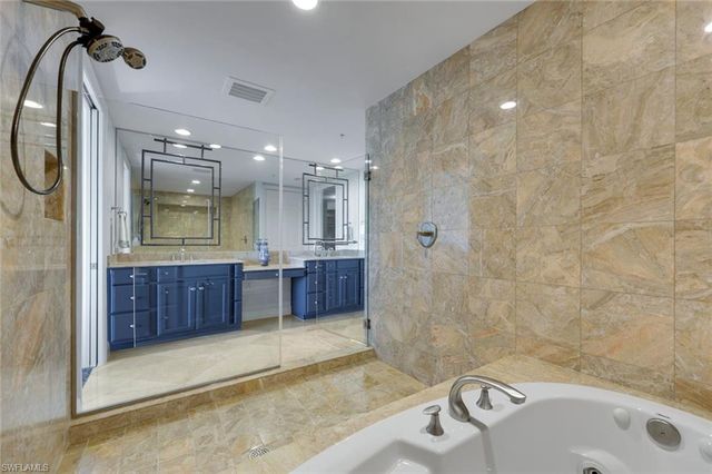 275 Indies WAY 503, Naples, FL 34110