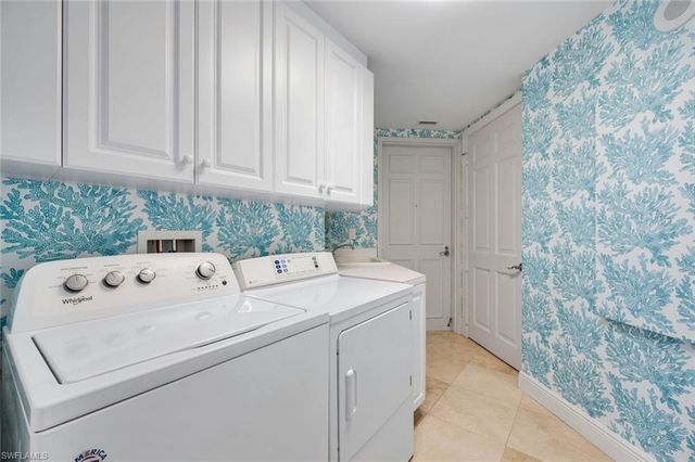 275 Indies WAY 503, Naples, FL 34110