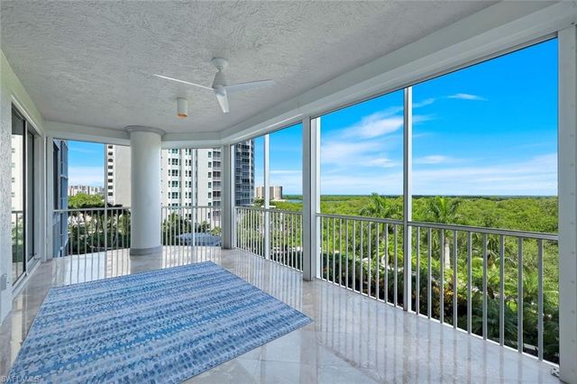 275 Indies WAY 503, Naples, FL 34110