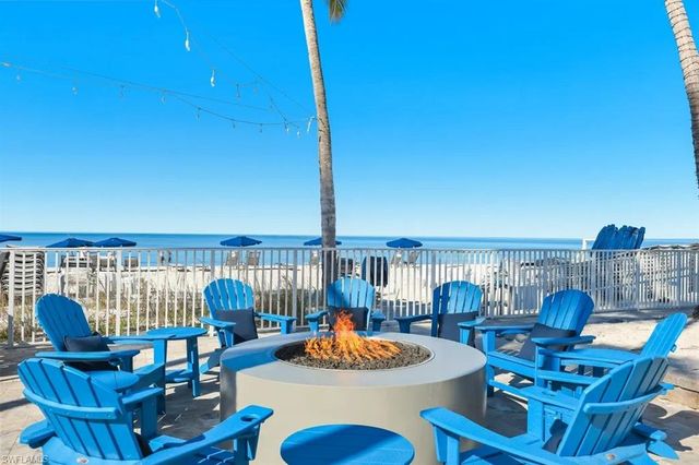 275 Indies WAY 503, Naples, FL 34110
